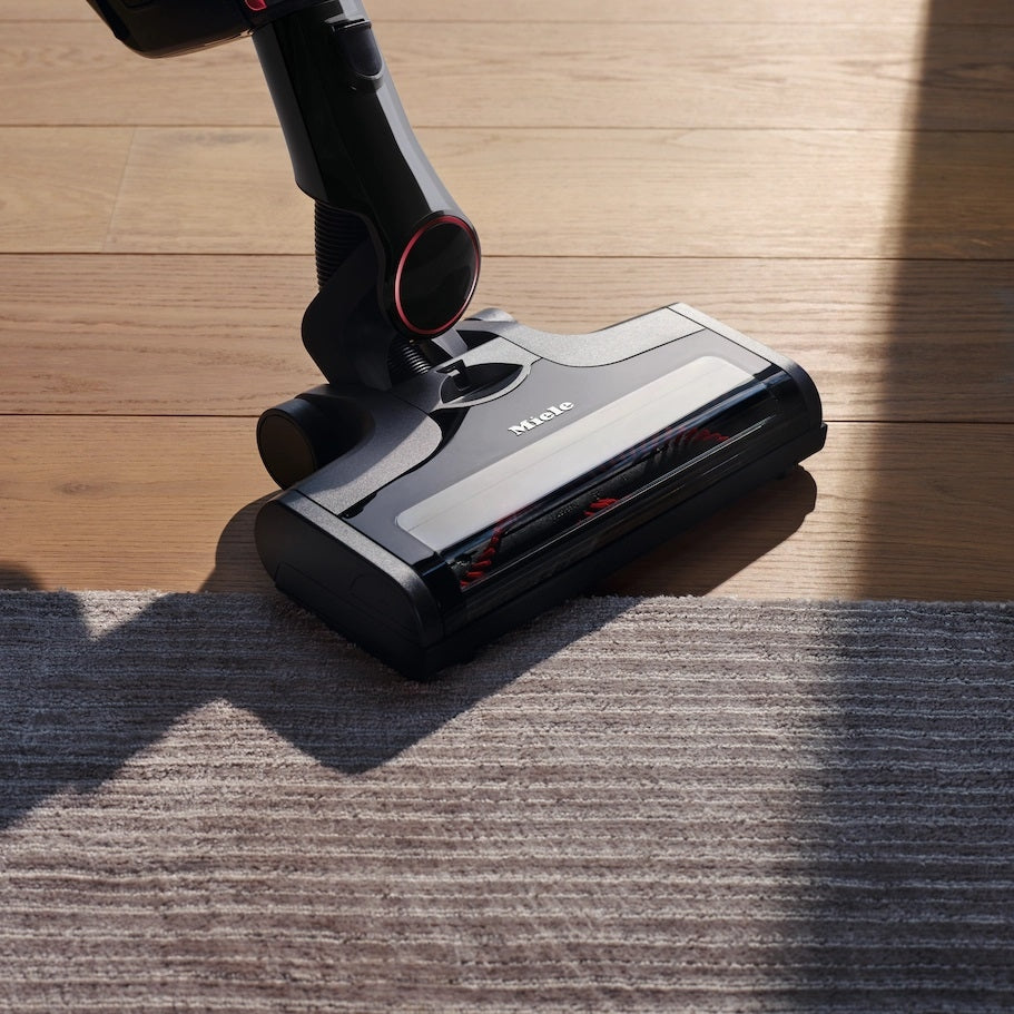 Miele Triflex HX1 Facelift Obsidian Black Cordless Stick Vacuum - Buckhead Vacuums