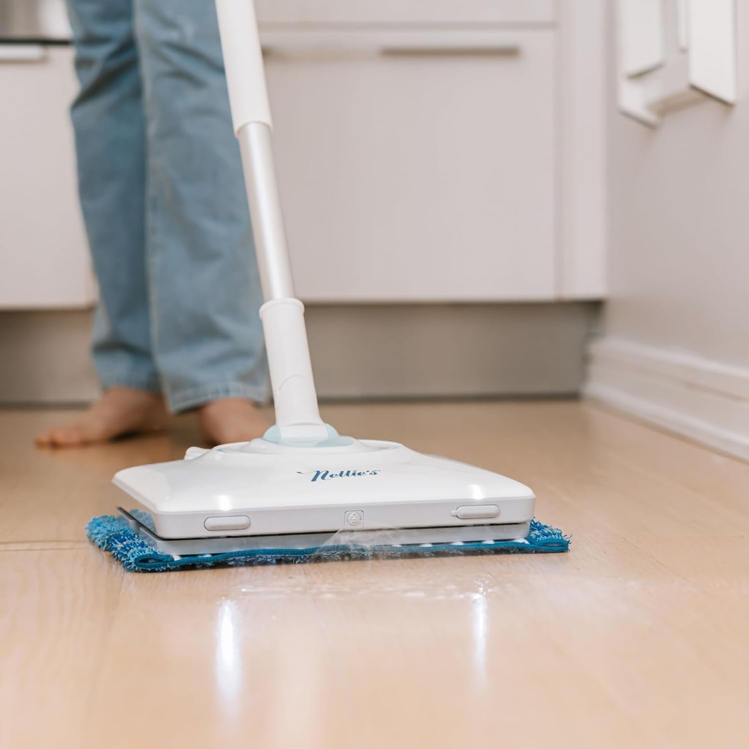 Nellie's WOW Mop Cordless Floor Scrubber - Buckhead Vacuums